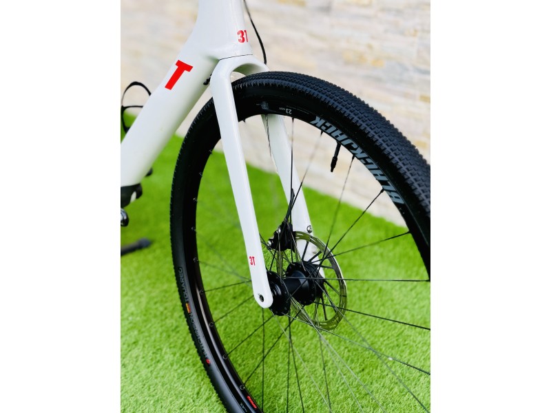 3T Ultra Boost 2023 E-Gravel - tg M - Usato GARANTITO Bike Lab 3T Ultra Boost 2023 E-Gravel - tg M - Usato GARANTITO Bike Lab