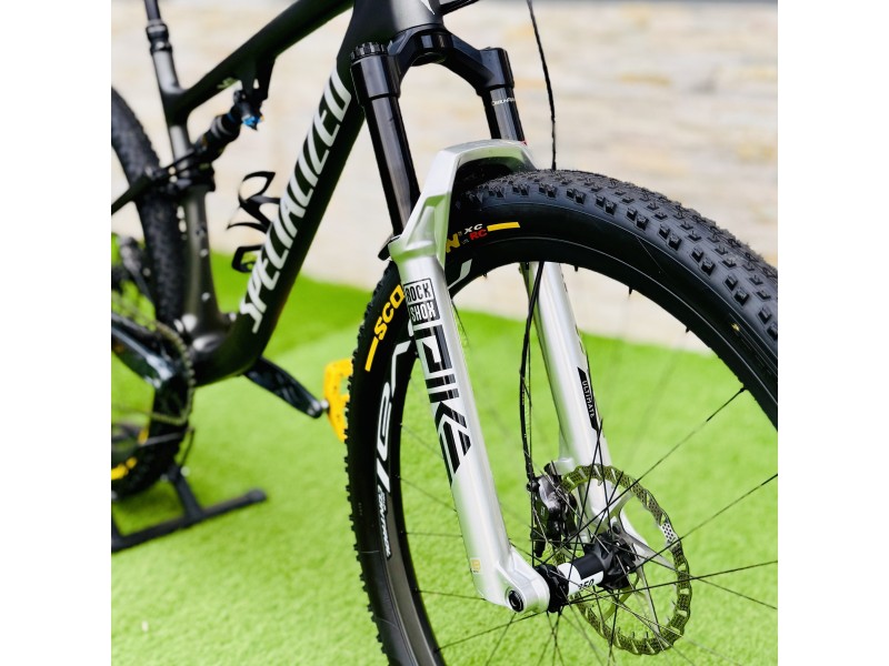 SPECIALIZED Epic Evo Carbon Pro Custom - tg L