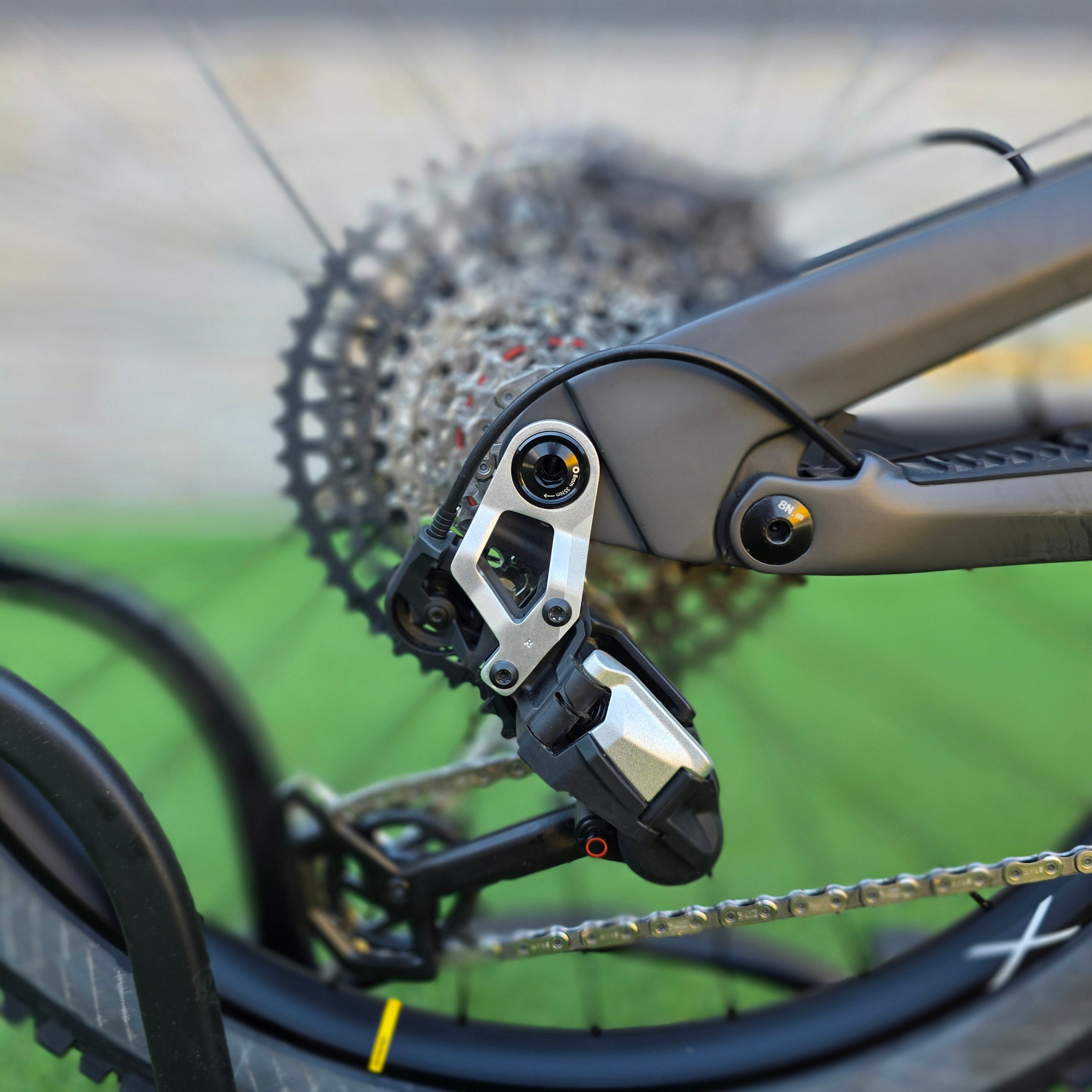 OLYMPIA Hammer Carbon 2025 Custom Tg.ML