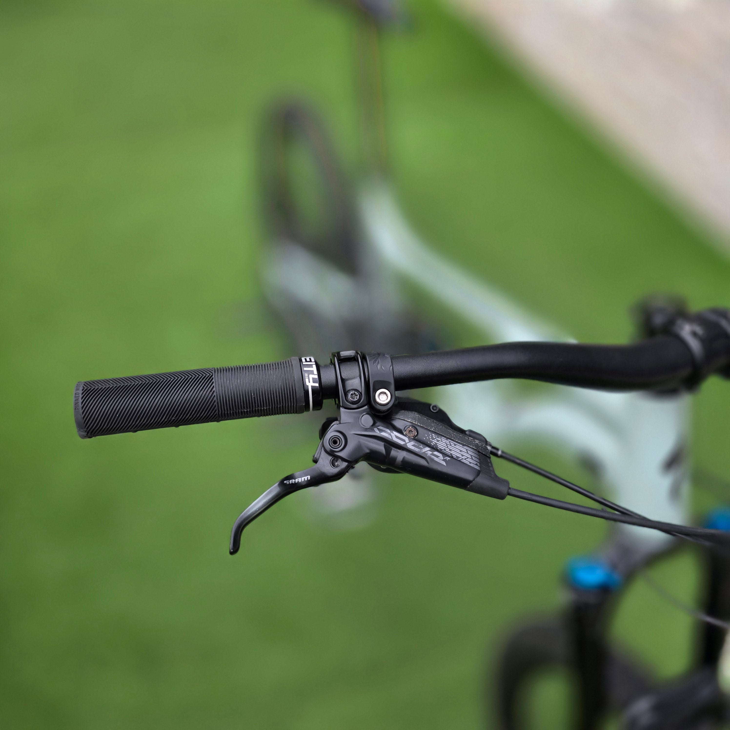 SPECIALIZED Status - tg XL