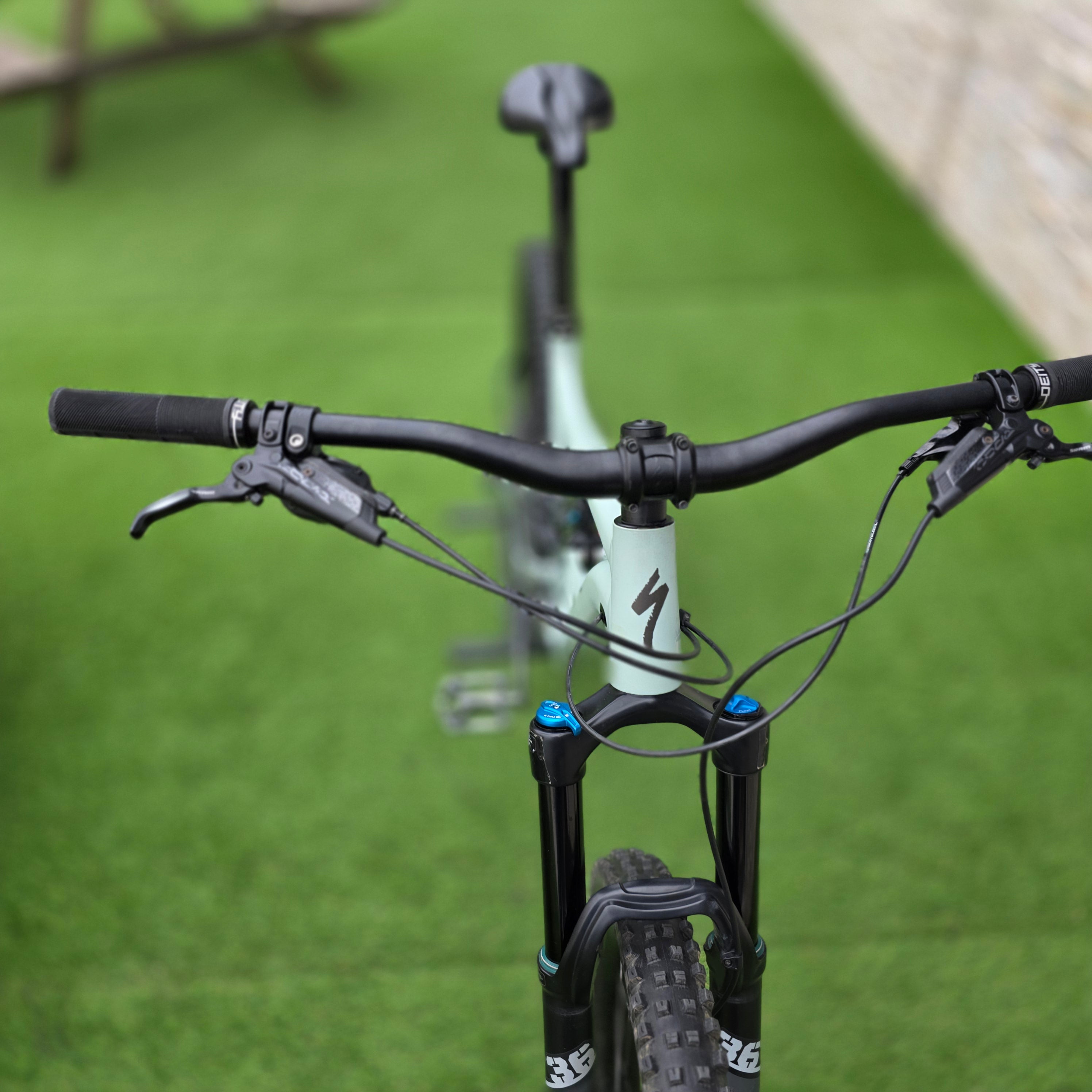 SPECIALIZED Status - tg XL