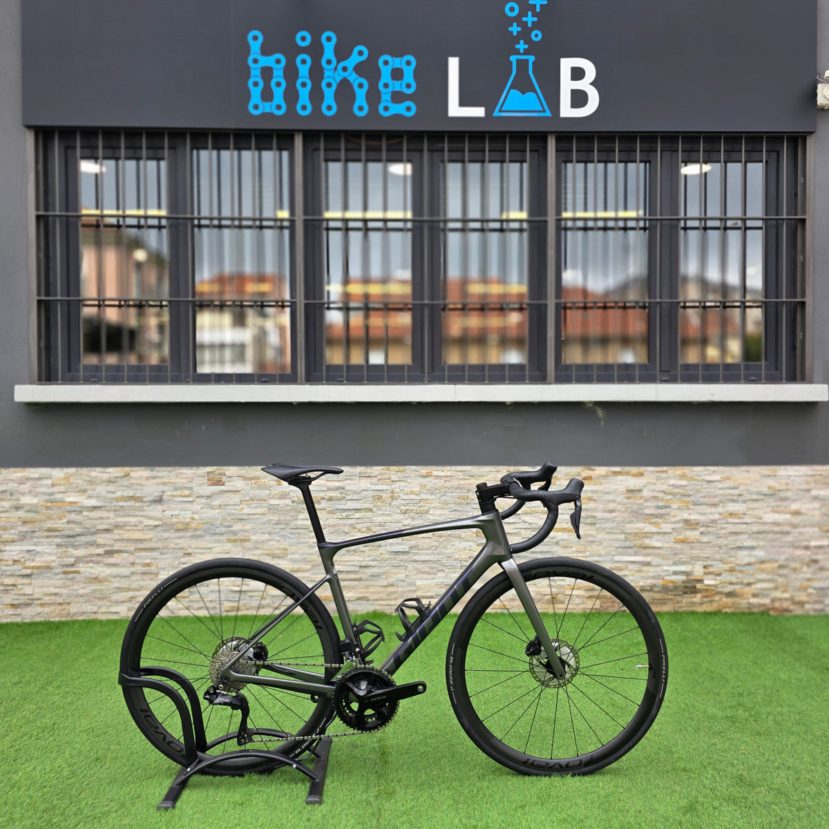 Giant Defy Advanced Pro Custom 2024 – Tg. M (Conto Vendita)